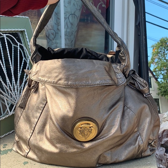 Gucci tote - Picture 1 of 5